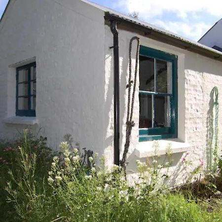 Tiny Cosy Snug Apartman Manorowen Kültér fotó