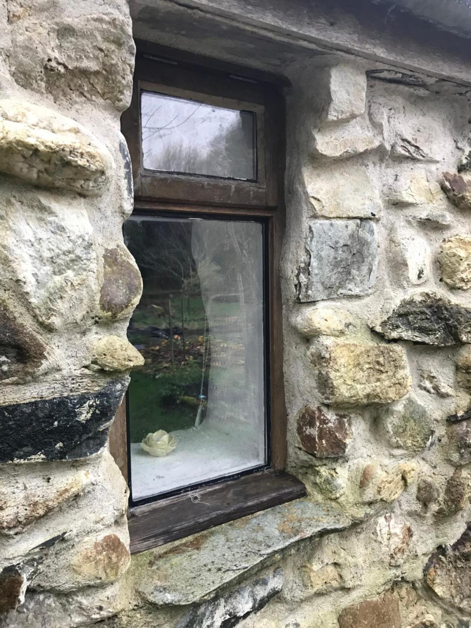 Tiny Cosy Snug Apartman Manorowen Kültér fotó