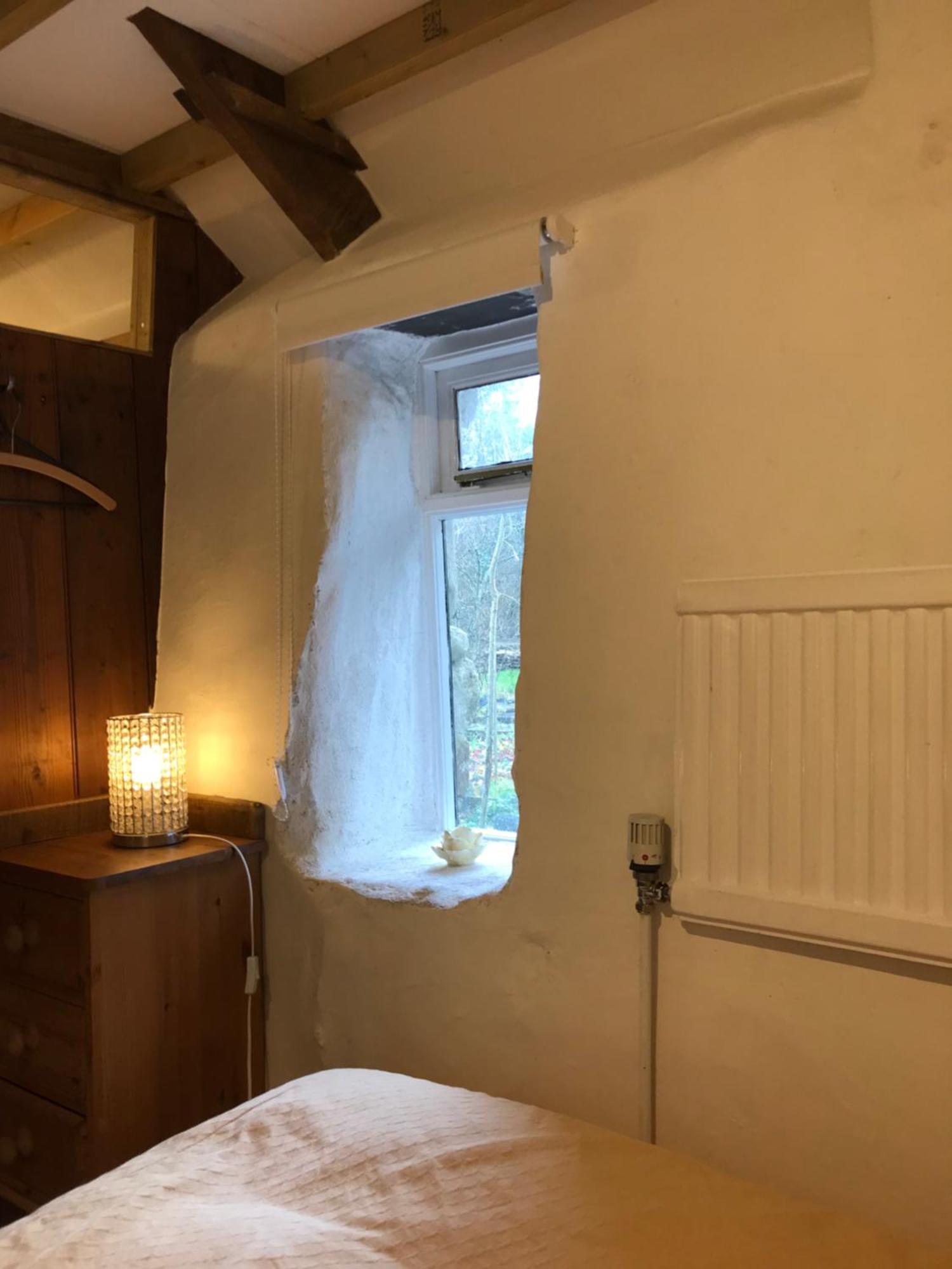 Tiny Cosy Snug Apartman Manorowen Kültér fotó